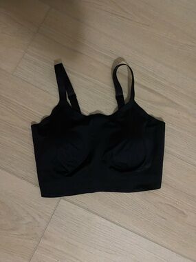 Seamless Black Longline Bralette with Adjustable Straps